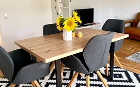 Schöne, große Ferienwohnung direkt am Donauradweg